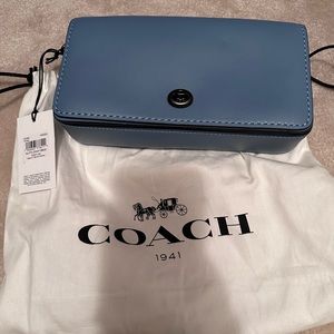 BRAND NEW WITH TAGS Coach Dinky Purse